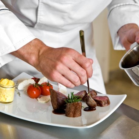 Chef plating 5* food